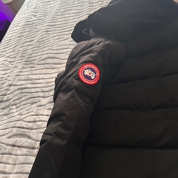 Canada Goose Shelburne Parka - Picture 7 of 9